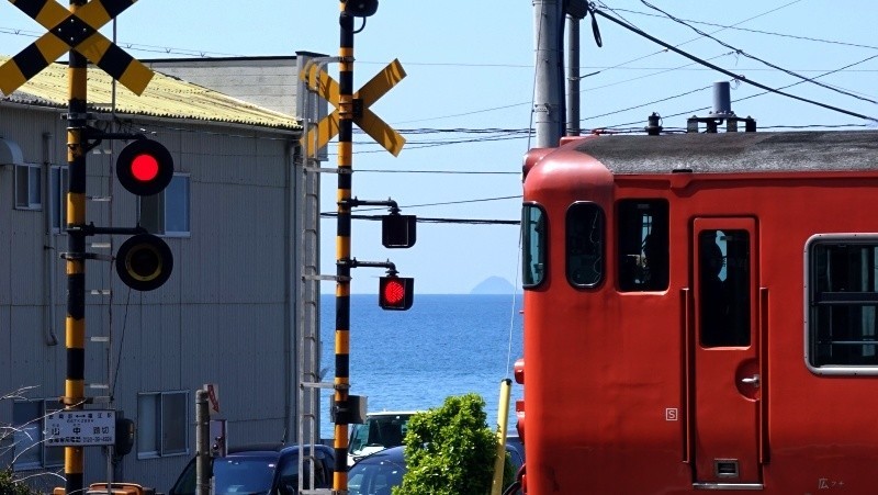 20200406_海の見える踏切_山中踏切_2